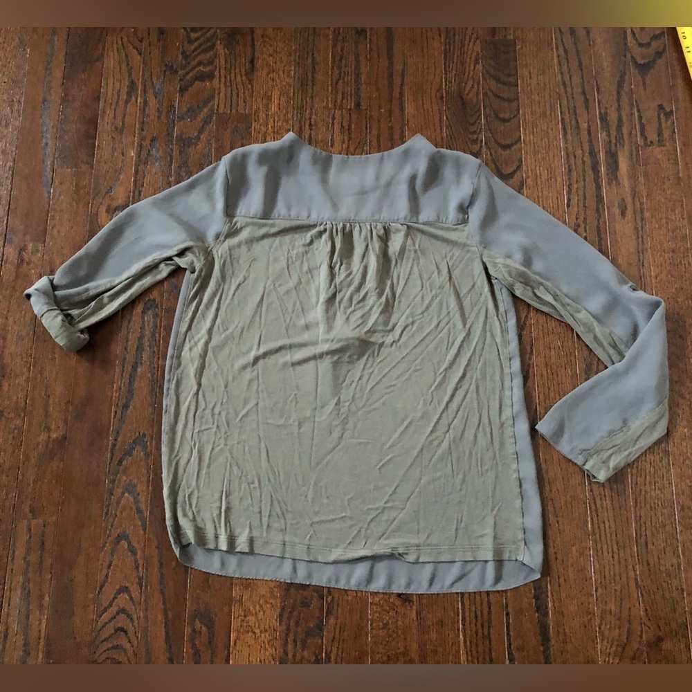 INC International Concepts Women’s S Olive Green Long/1/2 Sleeved Zipper Blouse - Picture 9 of 12